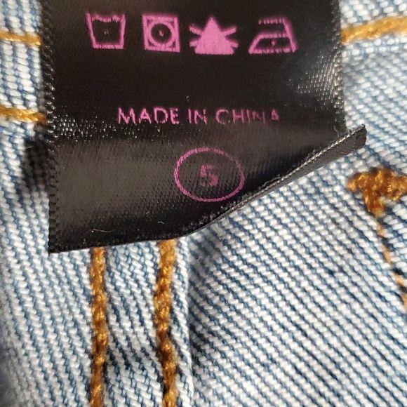 Birds of Prey Harley Quinn Destructed Jean Denim Shorts Size 5 Stars & Stripes - Picture 8 of 11